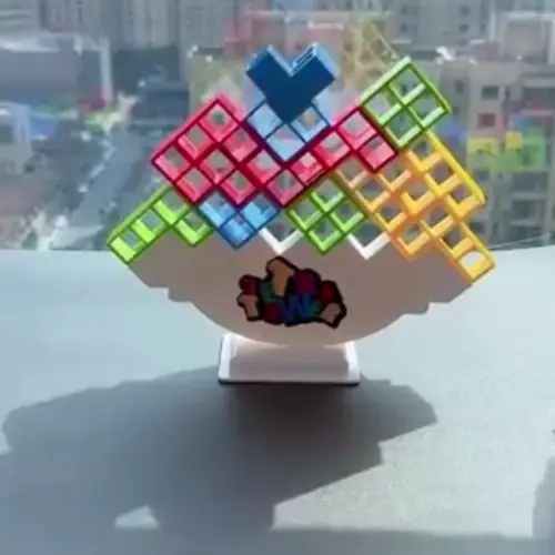 Tower Tetris – Edukativna balans igra za sve generacije